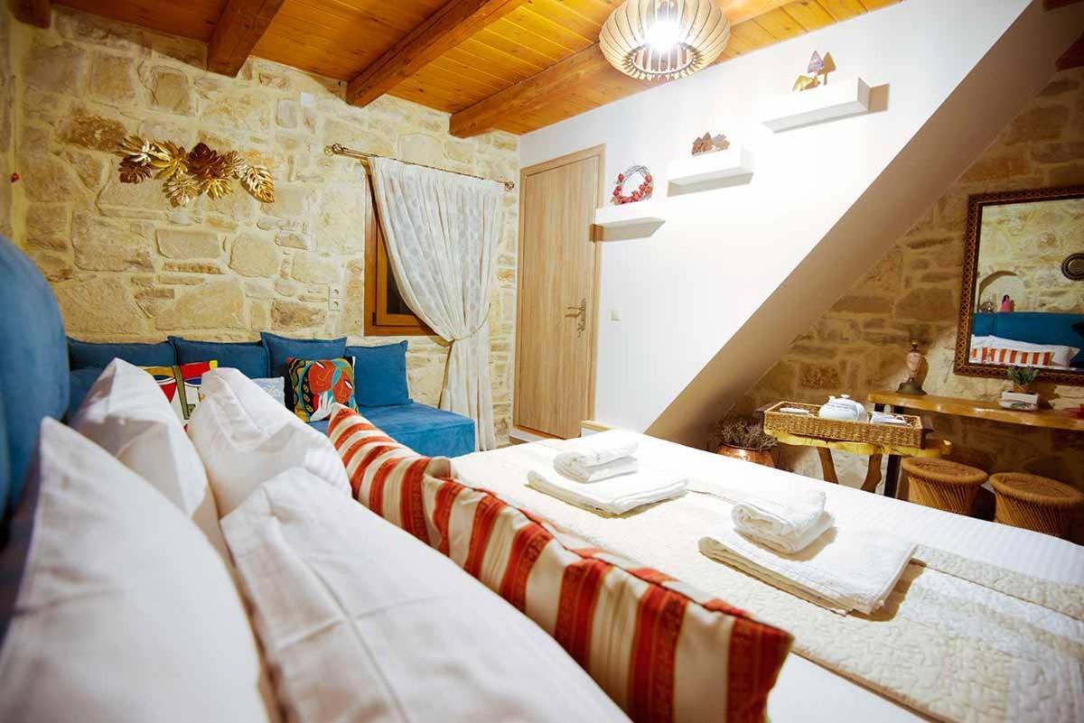 Stonehouse Olivelia - Afrathias Beach Tympaki Exterior photo