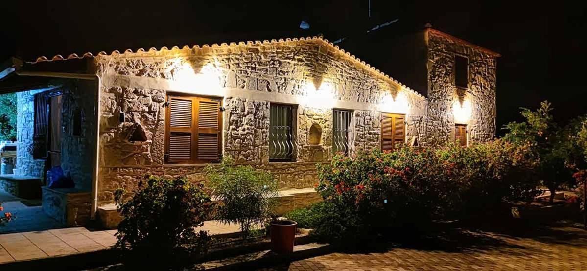 Stonehouse Olivelia - Afrathias Beach Tympaki Exterior photo