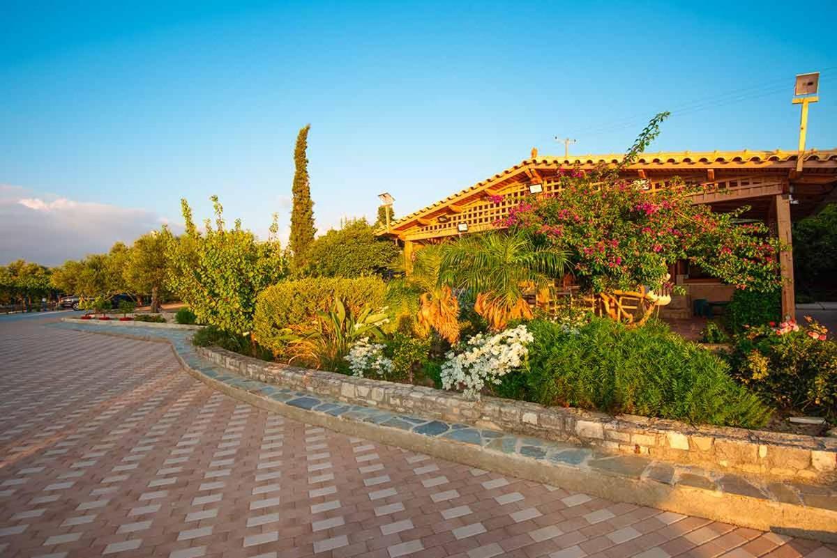 Stonehouse Olivelia - Afrathias Beach Tympaki Exterior photo
