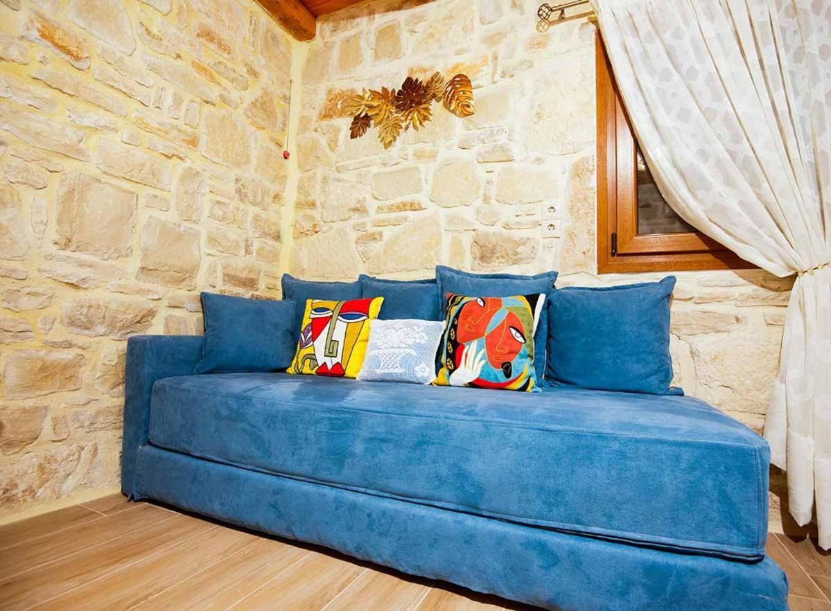 Stonehouse Olivelia - Afrathias Beach Tympaki Exterior photo