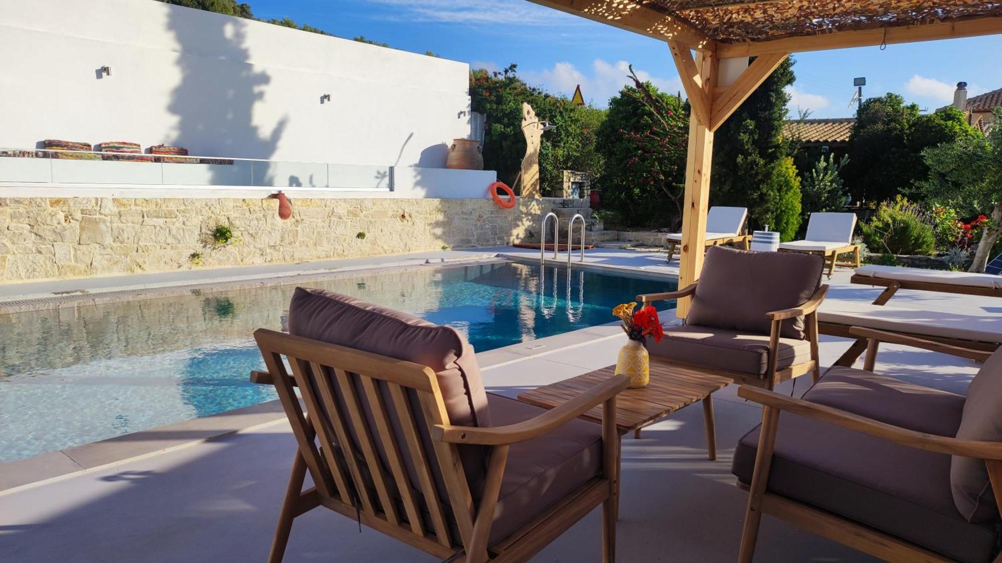 Stonehouse Olivelia - Afrathias Beach Tympaki Exterior photo