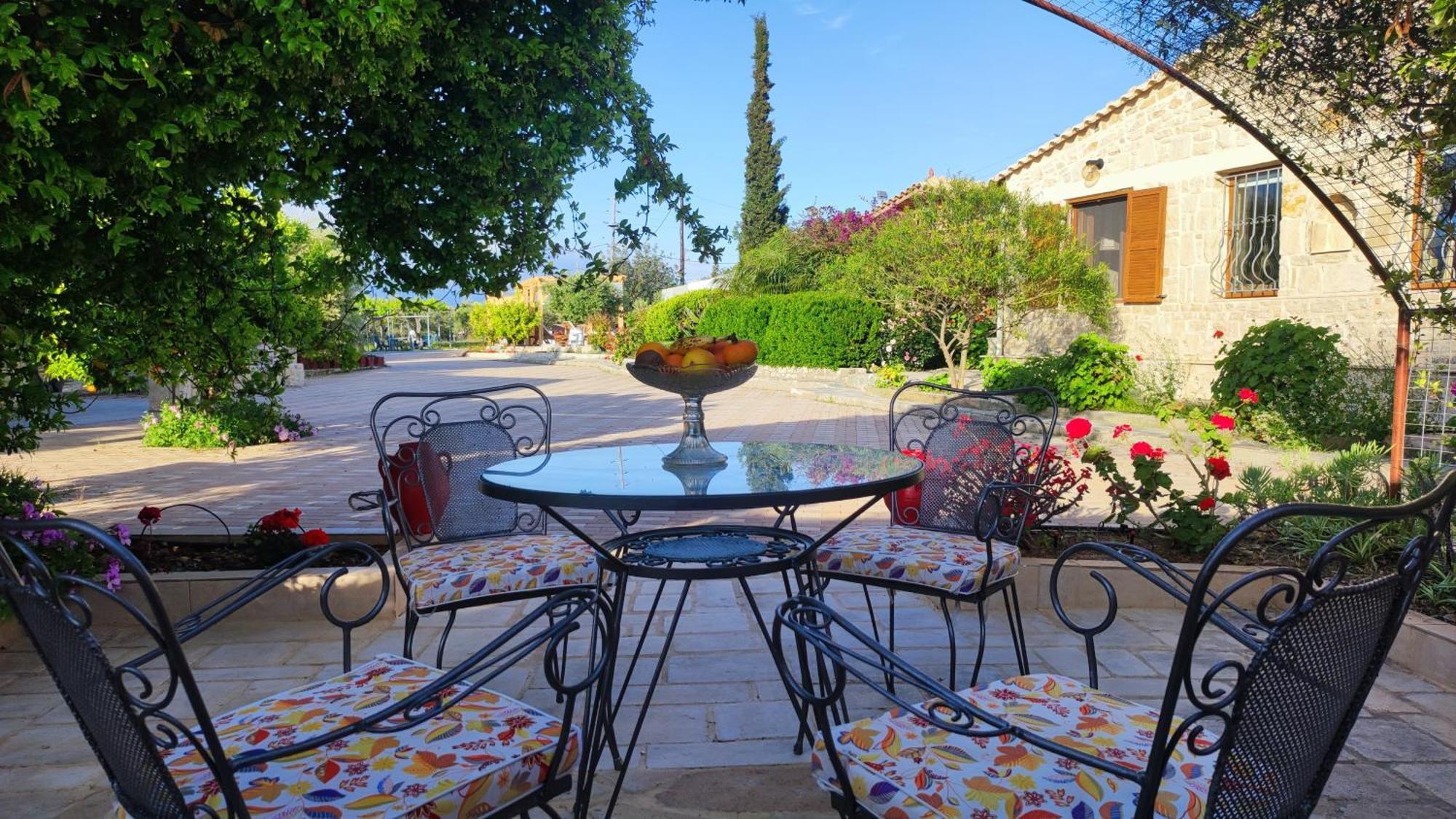 Stonehouse Olivelia - Afrathias Beach Tympaki Exterior photo